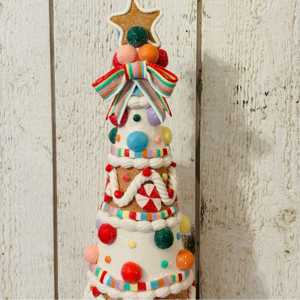 Cupcakes and Cashmere Gingerbread Candy Land Frosted Holiday‎ Christmas Tree NEW